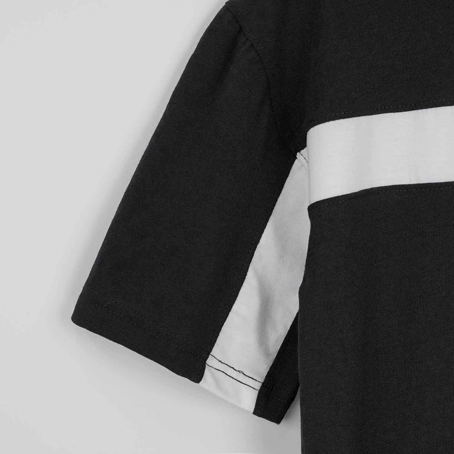 Oversize White Body Panel Fashion Tee Shirt - Black