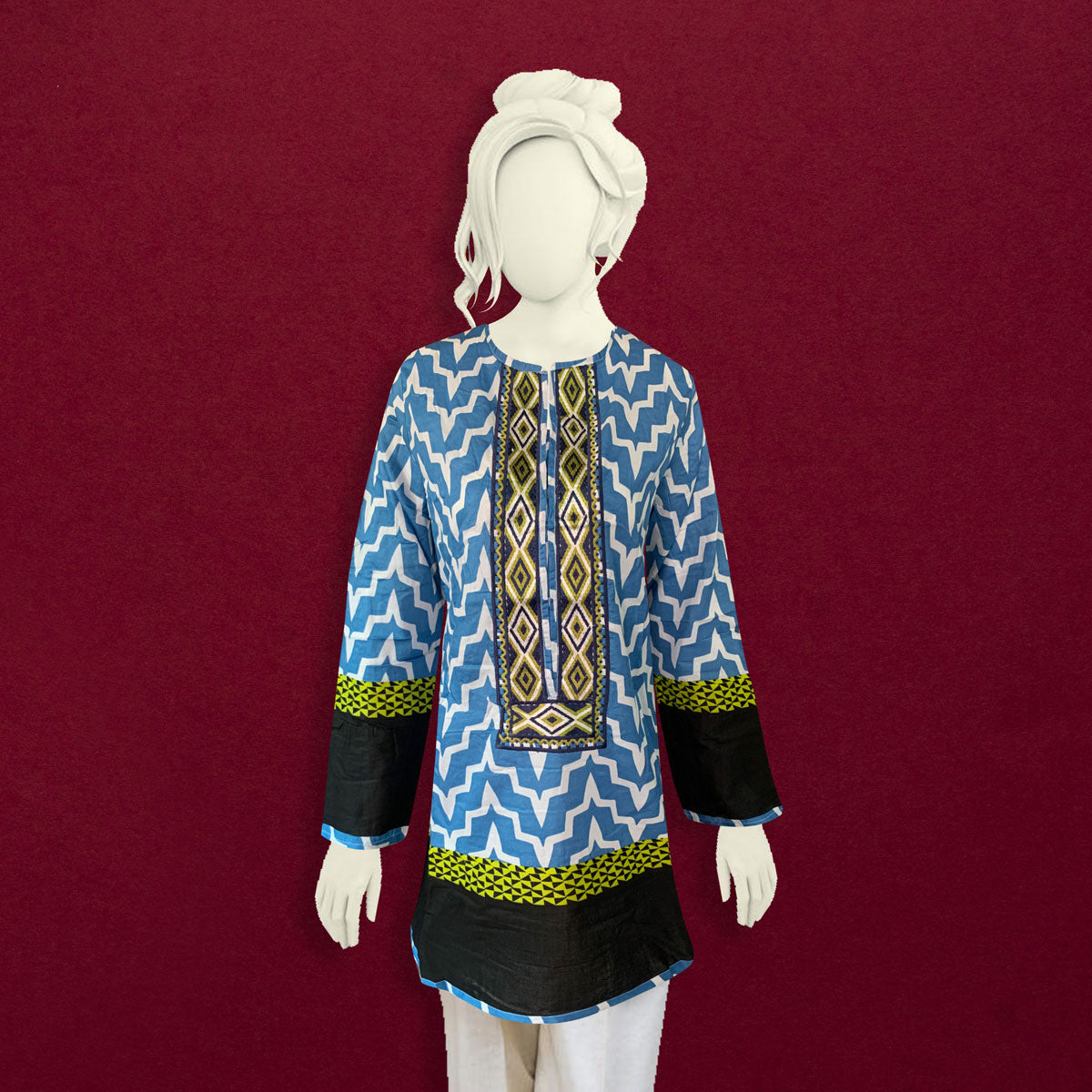 WOMEN EMBROIDERED LAWN STRAIGHT STYLE KURTI