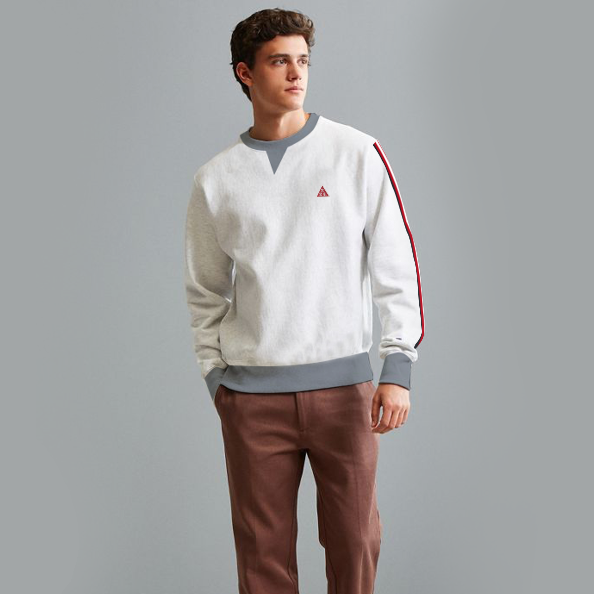 V Style Decent White Sweat Shirt