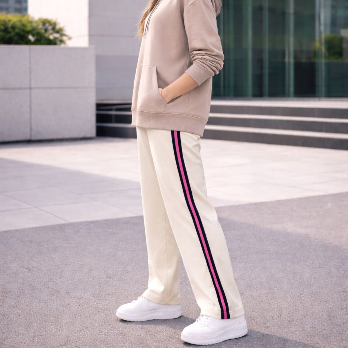 HG Women’s Relaxed Fit Terry Straight Trousers with Side Tape - Off White